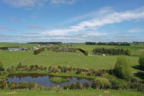 Photo of property in 472 Lees Road, Feilding, 4775
