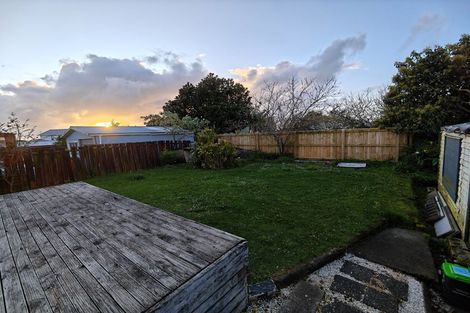 Photo of property in 5 Moncrieff Avenue, Clendon Park, Auckland, 2103