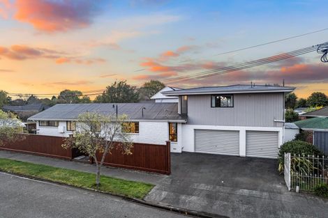 Photo of property in 22 Sevenoaks Drive, Bryndwr, Christchurch, 8053