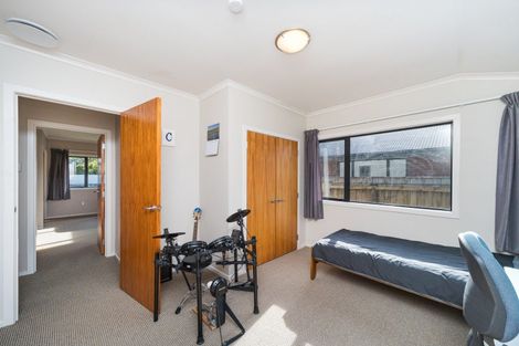 Photo of property in 74 Lincoln Street, Ashhurst, 4810