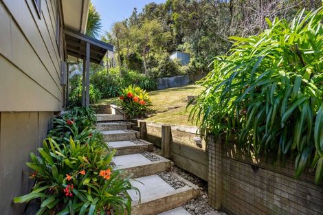 Photo of property in 43a Whiritoa Beach Road, Whiritoa, Whangamata, 3691