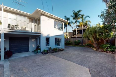 Photo of property in 1/10a Commodore Parry Road, Castor Bay, Auckland, 0620