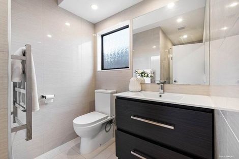 Photo of property in 2/14 Roberts Road, Te Atatu South, Auckland, 0610