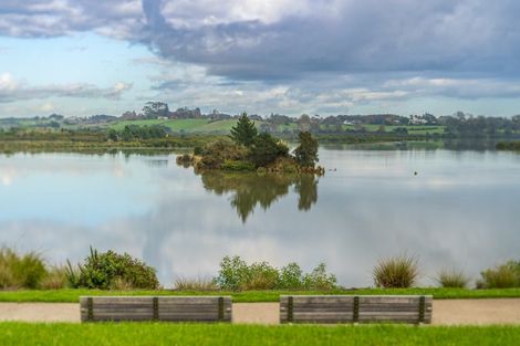 Photo of property in 2 Emerald Avenue, Rosehill, 2113