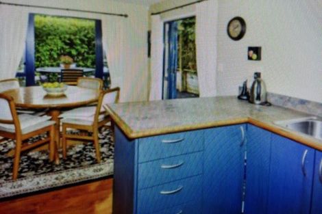 Photo of property in 1/4 Forrest Hill Road, Forrest Hill, Auckland, 0620