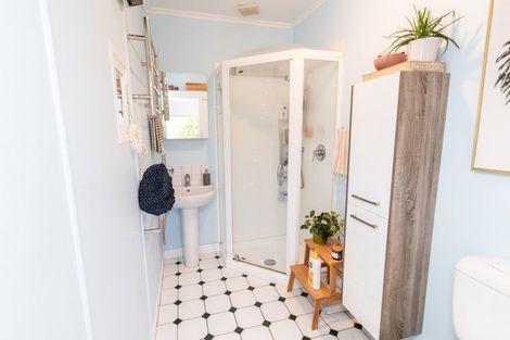 Photo of property in 15 Angus Avenue, Berhampore, Wellington, 6023