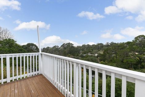 Photo of property in 67 Garden Road, Northland, Wellington, 6012
