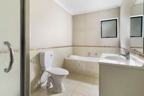 Photo of property in 6 Exotic Place, Massey, Auckland, 0614