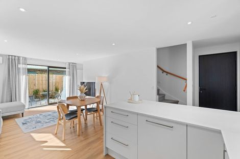 Photo of property in 2/130 Holly Road, St Albans, Christchurch, 8014