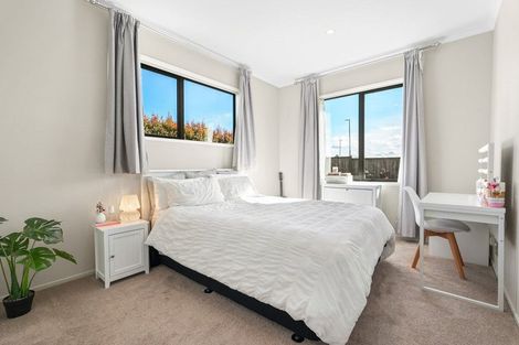 Photo of property in 2 Makaka Lane, Silverdale, 0932