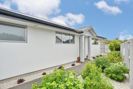 Photo of property in 28 Kirsten Place, Parklands, Christchurch, 8083