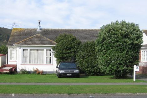 Photo of property in 36 Churton Crescent, Taita, Lower Hutt, 5011