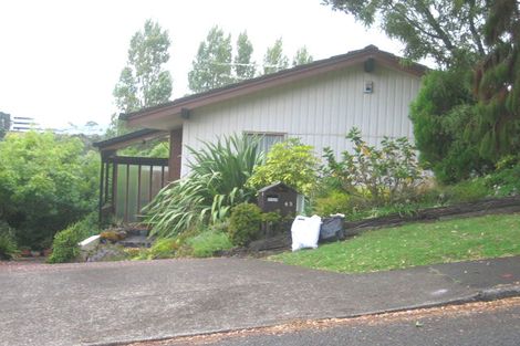 Photo of property in 42 Deuxberry Avenue, Northcote, Auckland, 0627