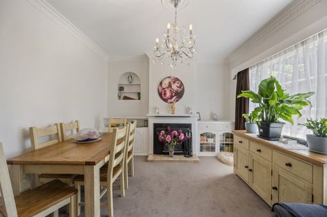 Photo of property in 241 Mayfair Avenue, Mayfair, Hastings, 4122