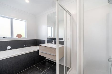 Photo of property in 21 Tasman Close, Aotea, Porirua, 5024
