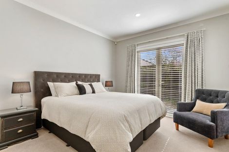 Photo of property in 2 Glen Bridge Lane, Harewood, Christchurch, 8051