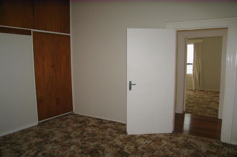 Photo of property in 19 Myrtle Crescent, Mount Cook, Wellington, 6021