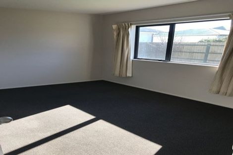 Photo of property in 15 Kaplan Avenue, Islington, Christchurch, 8042