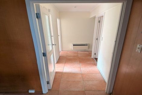 Photo of property in 11 Barlow Place, Chatswood, Auckland, 0626