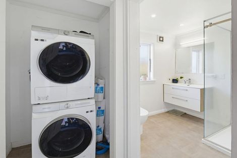 Photo of property in 12 Lyndhurst Street, Takaro, Palmerston North, 4412