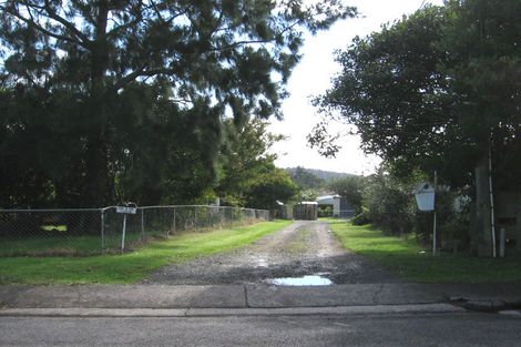 Photo of property in 57 Longburn Road, Henderson, Auckland, 0610