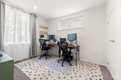 Photo of property in 1/1 Saulbrey Grove, Woburn, Lower Hutt, 5010
