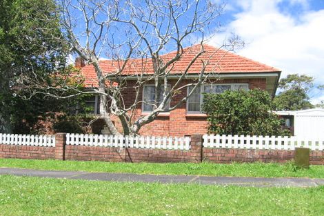 Photo of property in 11 Ashlynne Avenue, Papatoetoe, Auckland, 2025