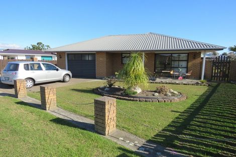 Photo of property in 156 Peel Street, Westport, 7825