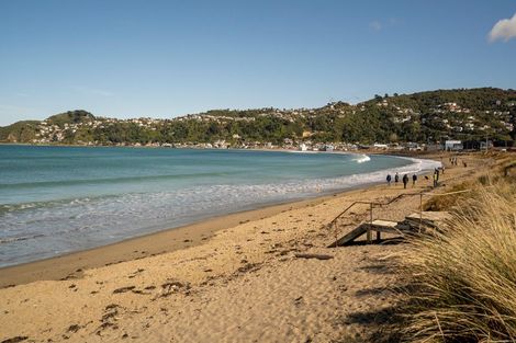 Photo of property in 197 Sutherland Road, Lyall Bay, Wellington, 6022