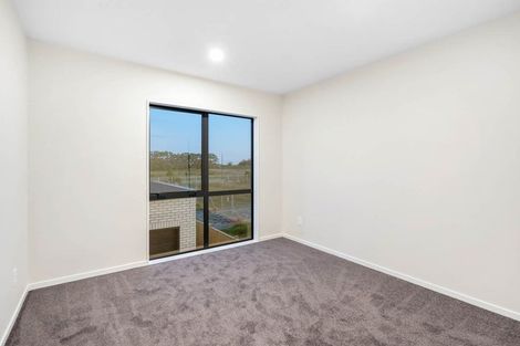Photo of property in 18 Skua Road, Hobsonville, Auckland, 0616