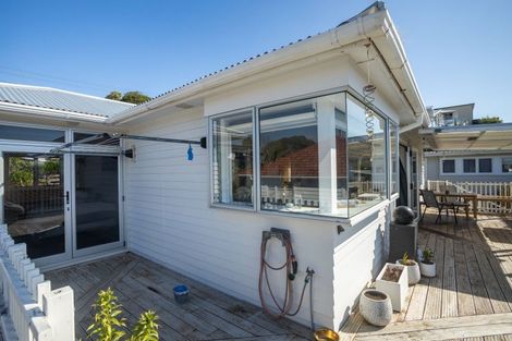 Photo of property in 8 Lismore Street, Strandon, New Plymouth, 4312