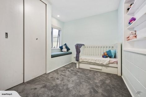 Photo of property in 1/2 Flavia Close, Torbay, Auckland, 0630