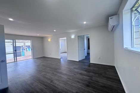 Photo of property in 32 Dunbarton Street, Redwood, Christchurch, 8051