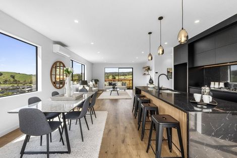 Photo of property in 27 Mahi Road, Helensville, 0800