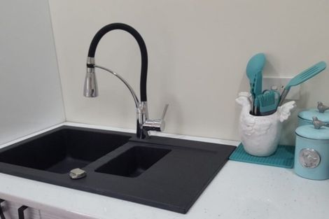 Photo of property in 14 Judd Place, Orewa, 0931