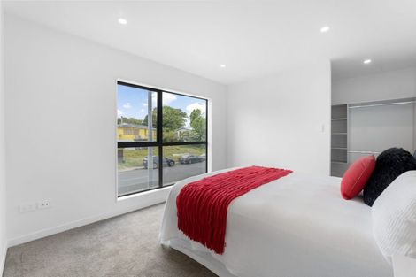 Photo of property in 89a Oreil Avenue, West Harbour, Auckland, 0618