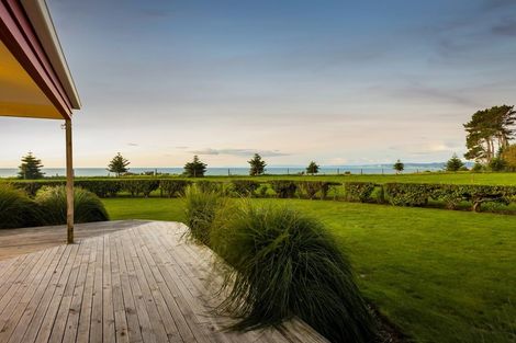 Photo of property in 957 Main Road North, Onaero, Waitara, 4383