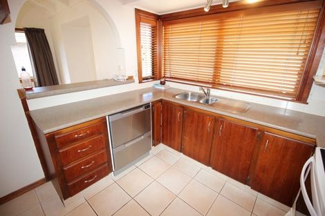 Photo of property in 37 Thorburn Avenue, Red Beach, 0932