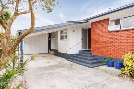 Photo of property in 30 Kennedy Avenue, Feilding, 4702