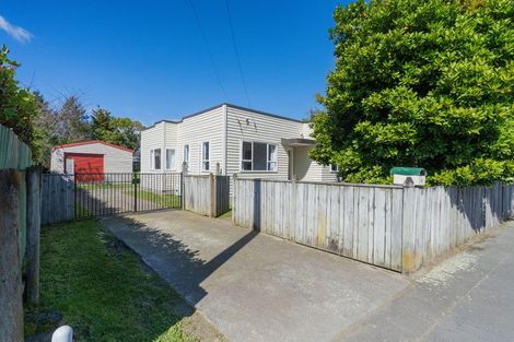 Photo of property in 8 Cambridge Street, Levin, 5510