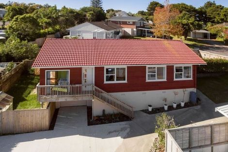 Photo of property in 1/12 Munstead Place, Hillcrest, Auckland, 0627