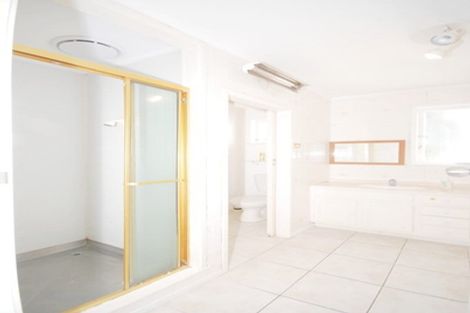 Photo of property in 14 Minaret Drive, Bucklands Beach, Auckland, 2014