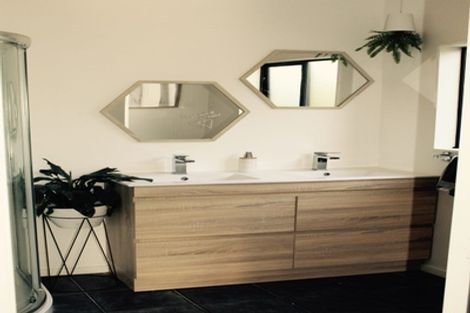 Photo of property in 10 Tokay Place, Huapai, Kumeu, 0810