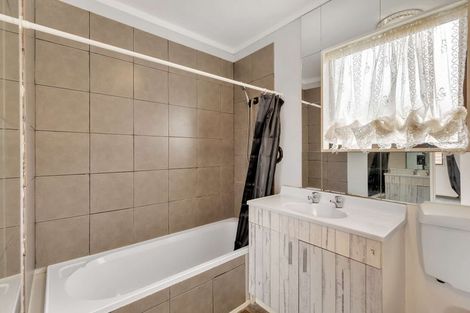 Photo of property in 76a Rugby Street, Awapuni, Palmerston North, 4412