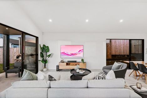 Photo of property in 23 Will Street, Huapai, Kumeu, 0810