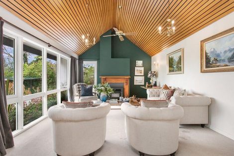 Photo of property in 30 Bryndwr Road, Fendalton, Christchurch, 8052