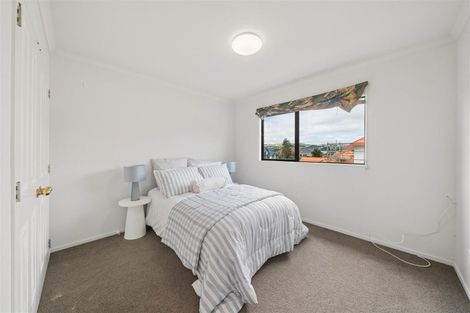 Photo of property in 23 Amesbury Drive, Churton Park, Wellington, 6037