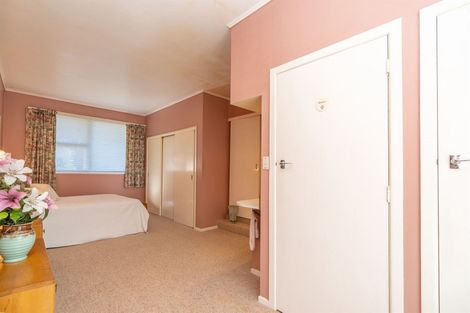 Photo of property in 32 Resthill Crescent, Glenview, Hamilton, 3206