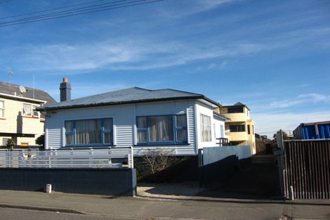 Photo of property in 250 Marine Parade, New Brighton, Christchurch, 8061