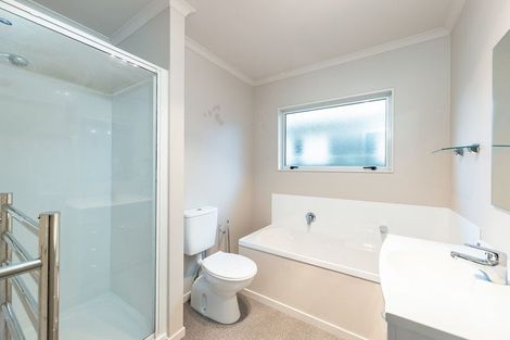 Photo of property in 6c Pokaka Street, Birchville, Upper Hutt, 5018